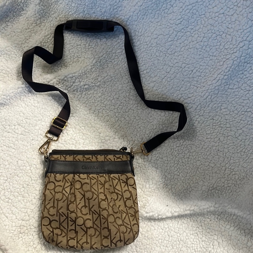 Calvin Klein cross body